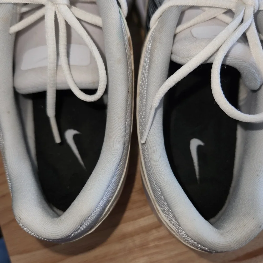 NIKE Delight V Golf Shoes Women's Size‎ 7.5 White  651997-100 US 7.5 Sneaker